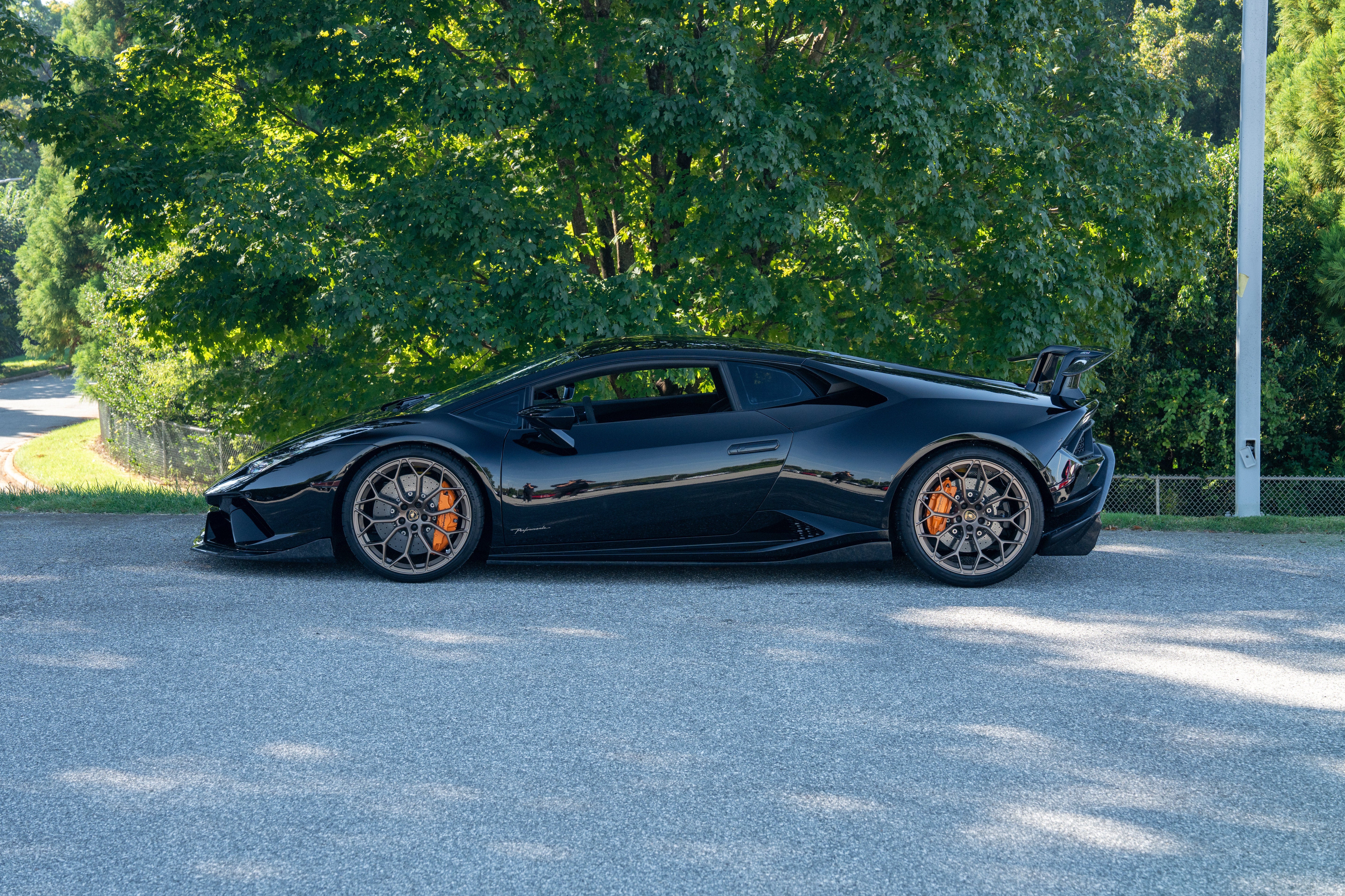 Used 2019 Nero Noctis Lamborghini Performante image 5