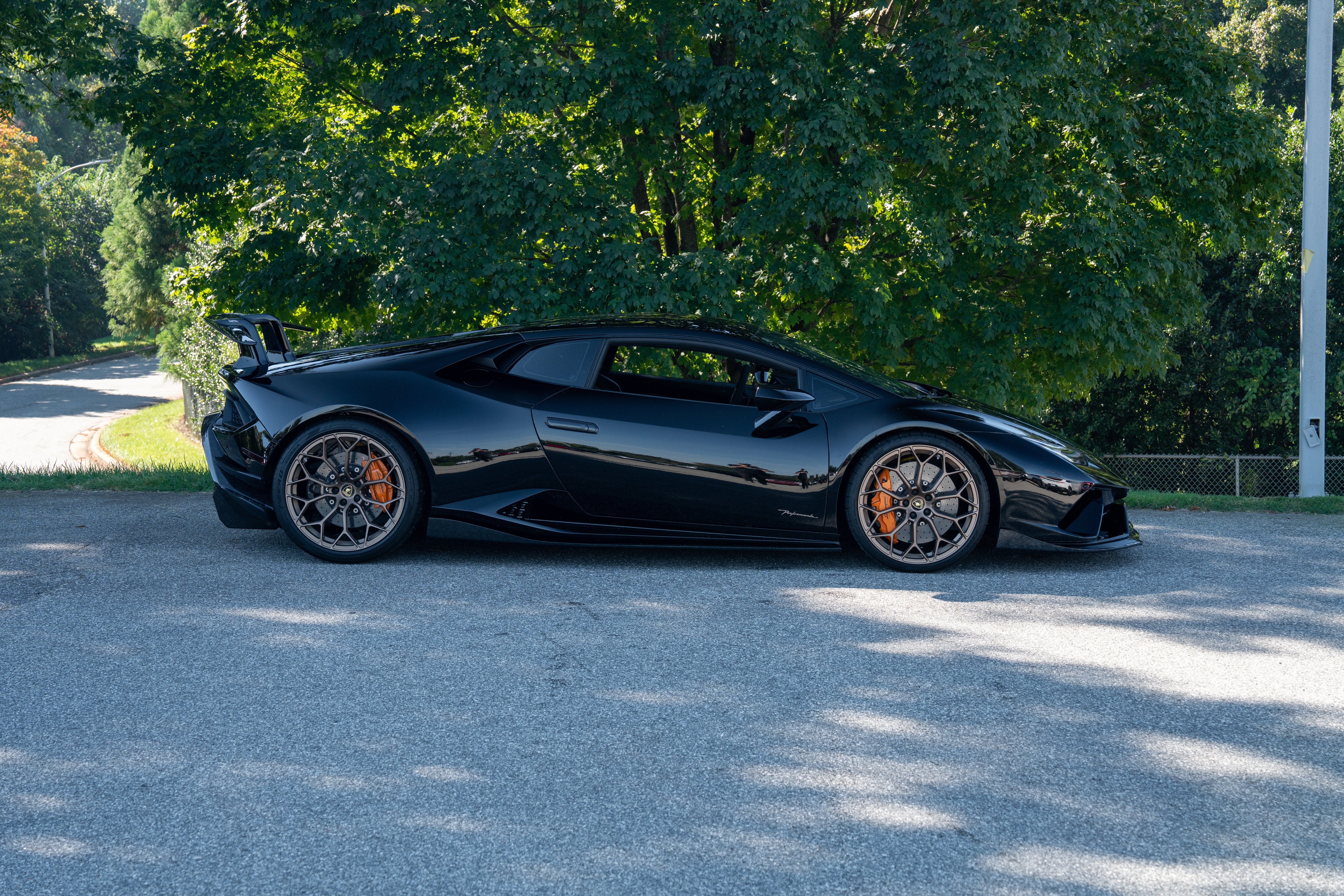 Used 2019 Nero Noctis Lamborghini Performante image 9