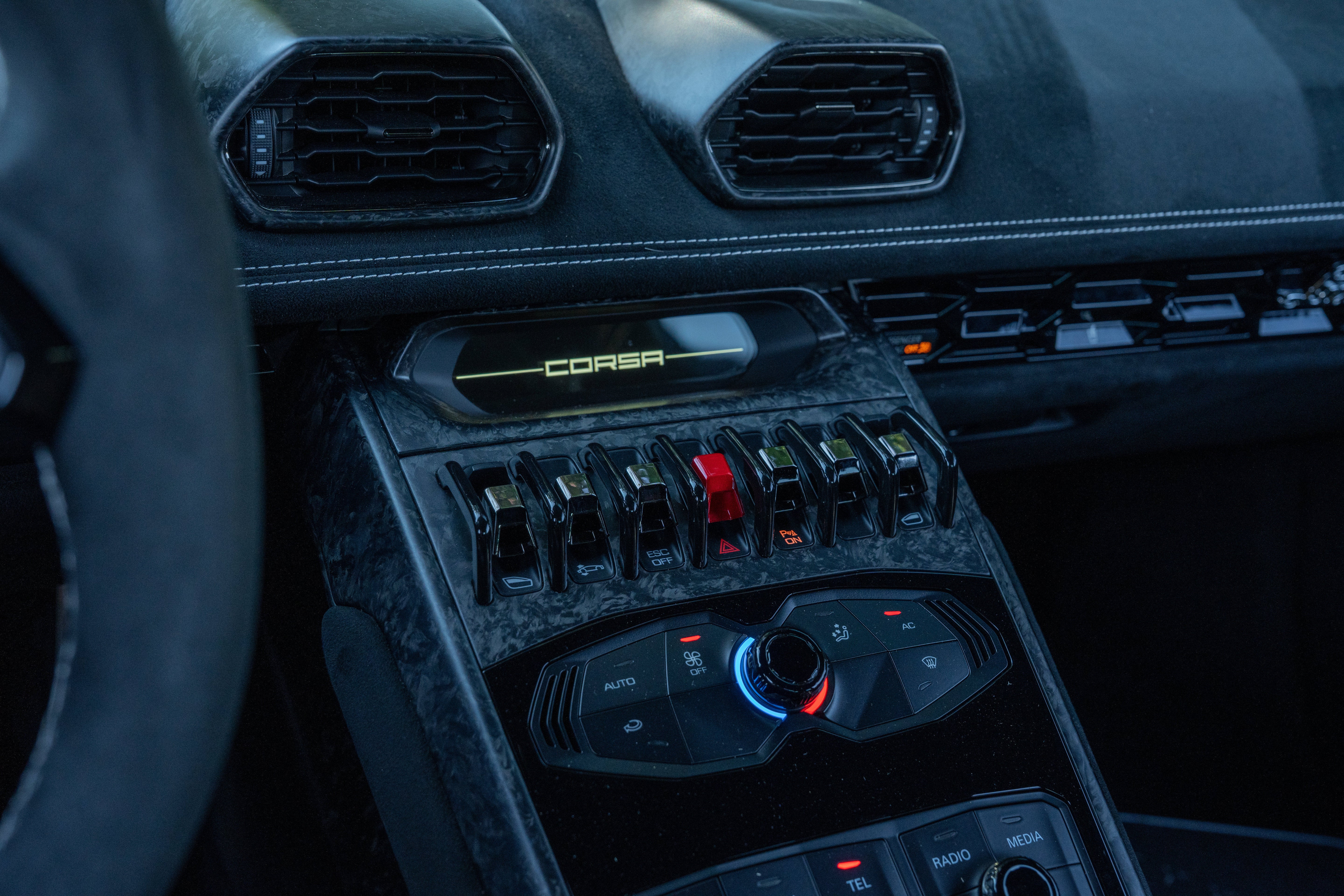 Used 2019 Nero Noctis Lamborghini Performante image 25
