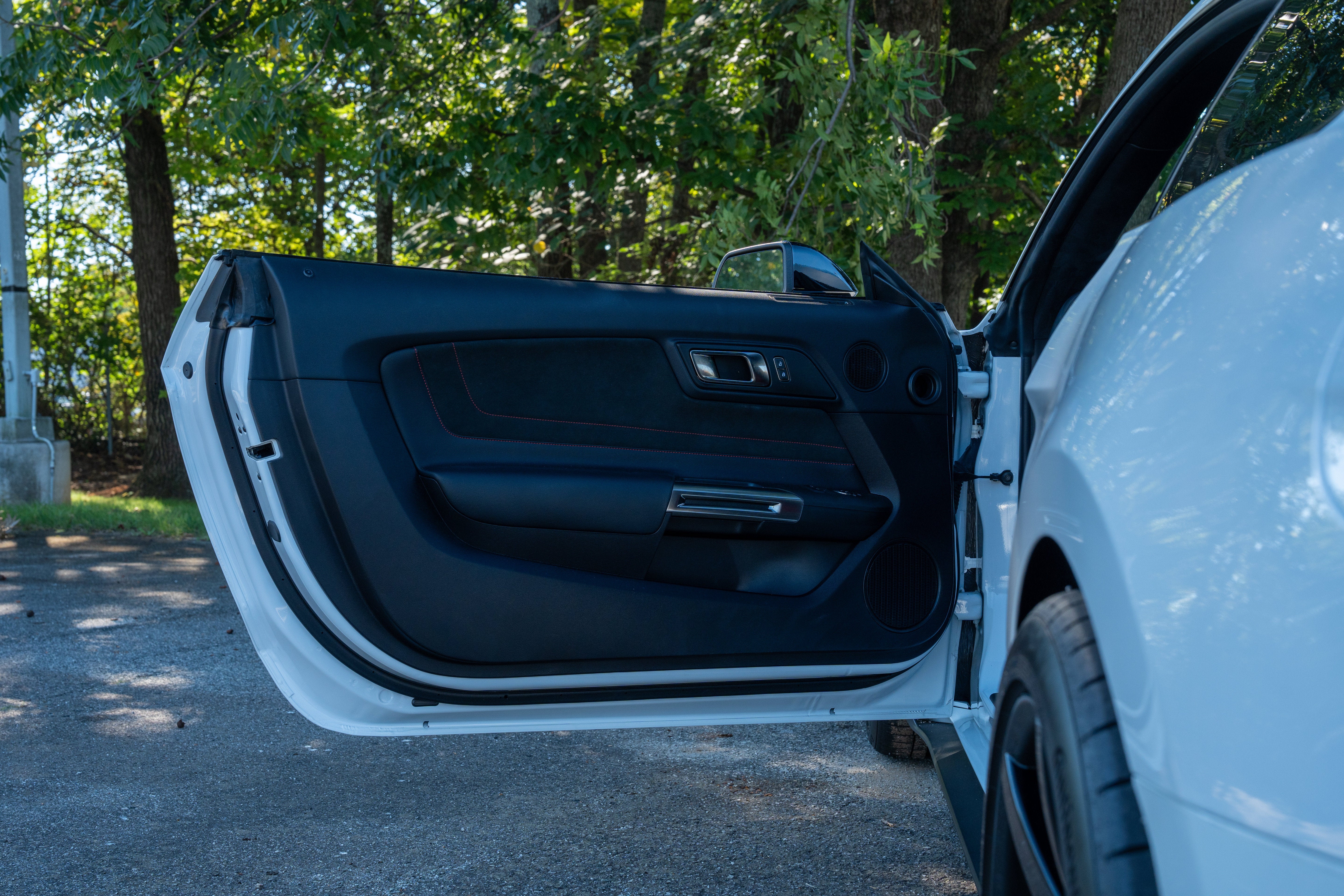 Used 2019 Oxford White Ford Shelby GT350R image 14