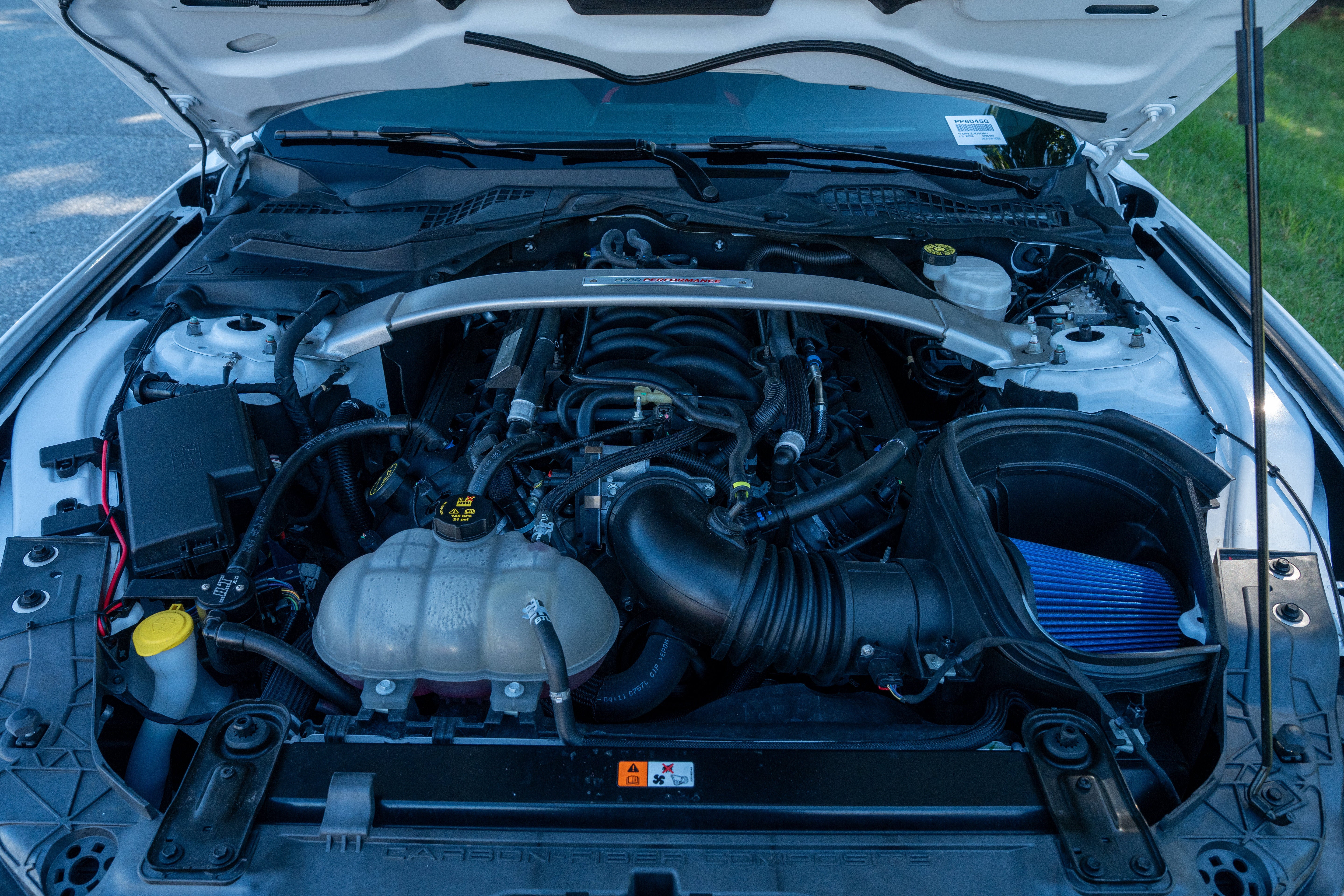 Used 2019 Oxford White Ford Shelby GT350R image 32