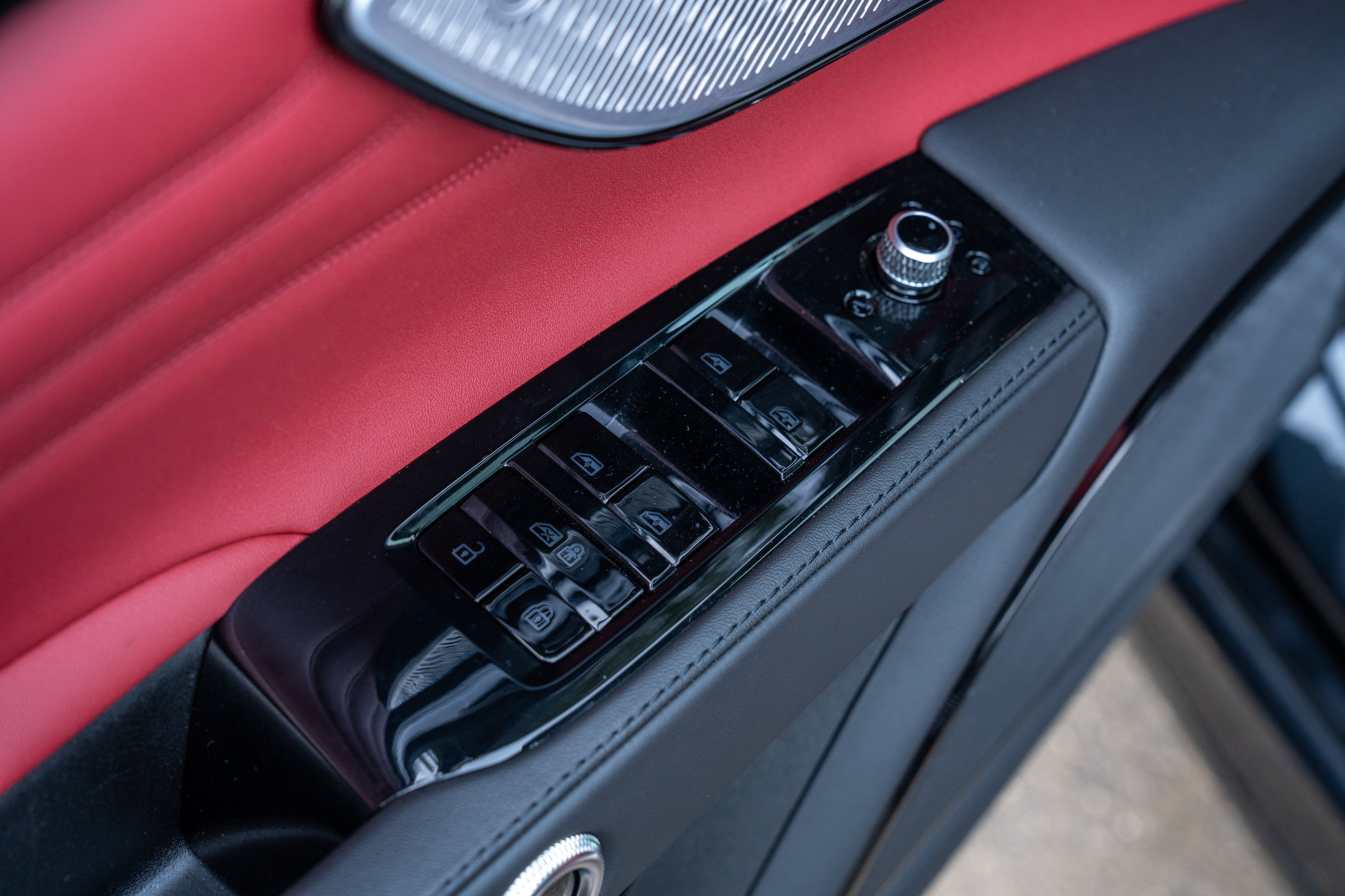 Used 2023 Nero Tempesta Metallic Maserati Modena image 15