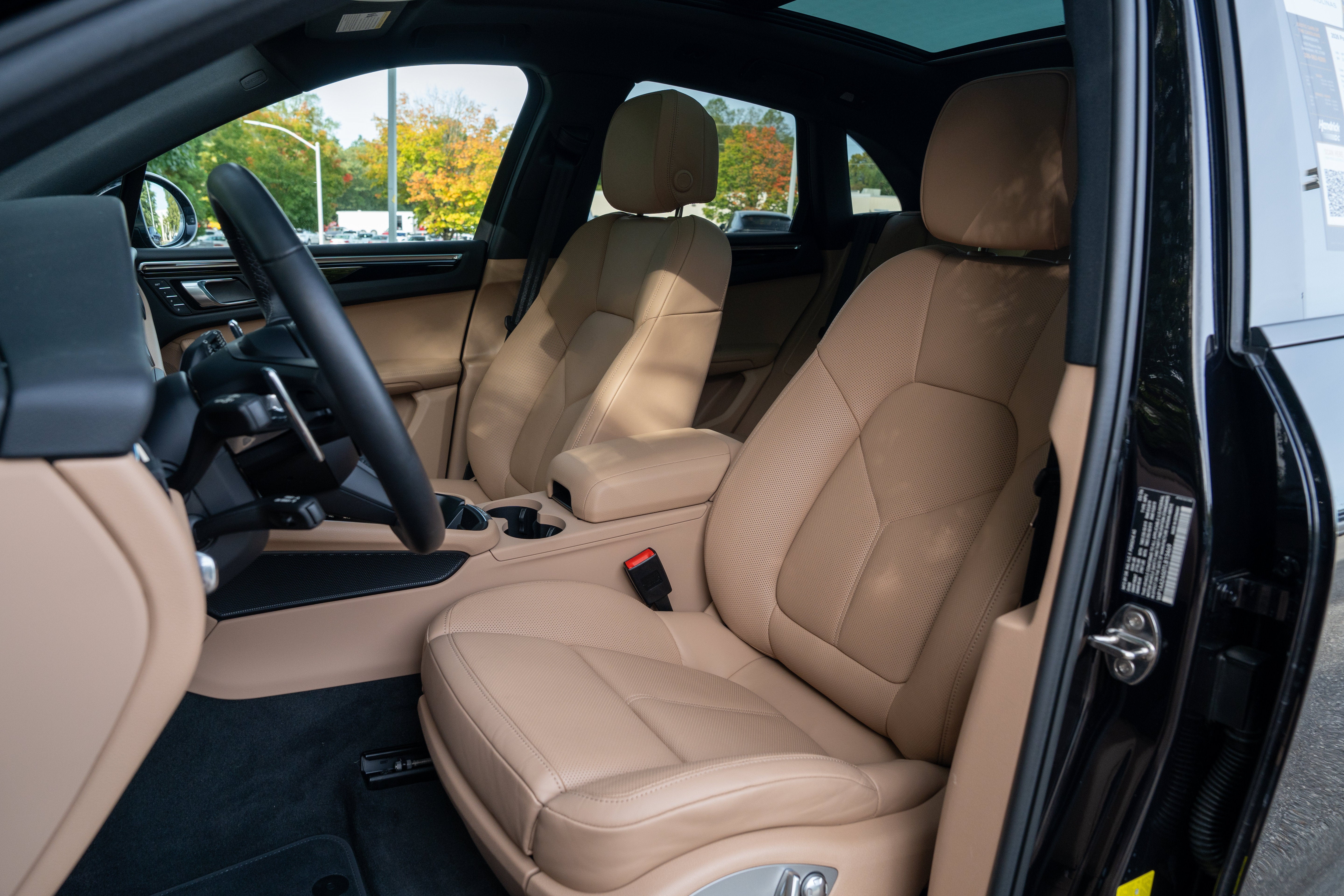Used 2026  Porsche  image 5