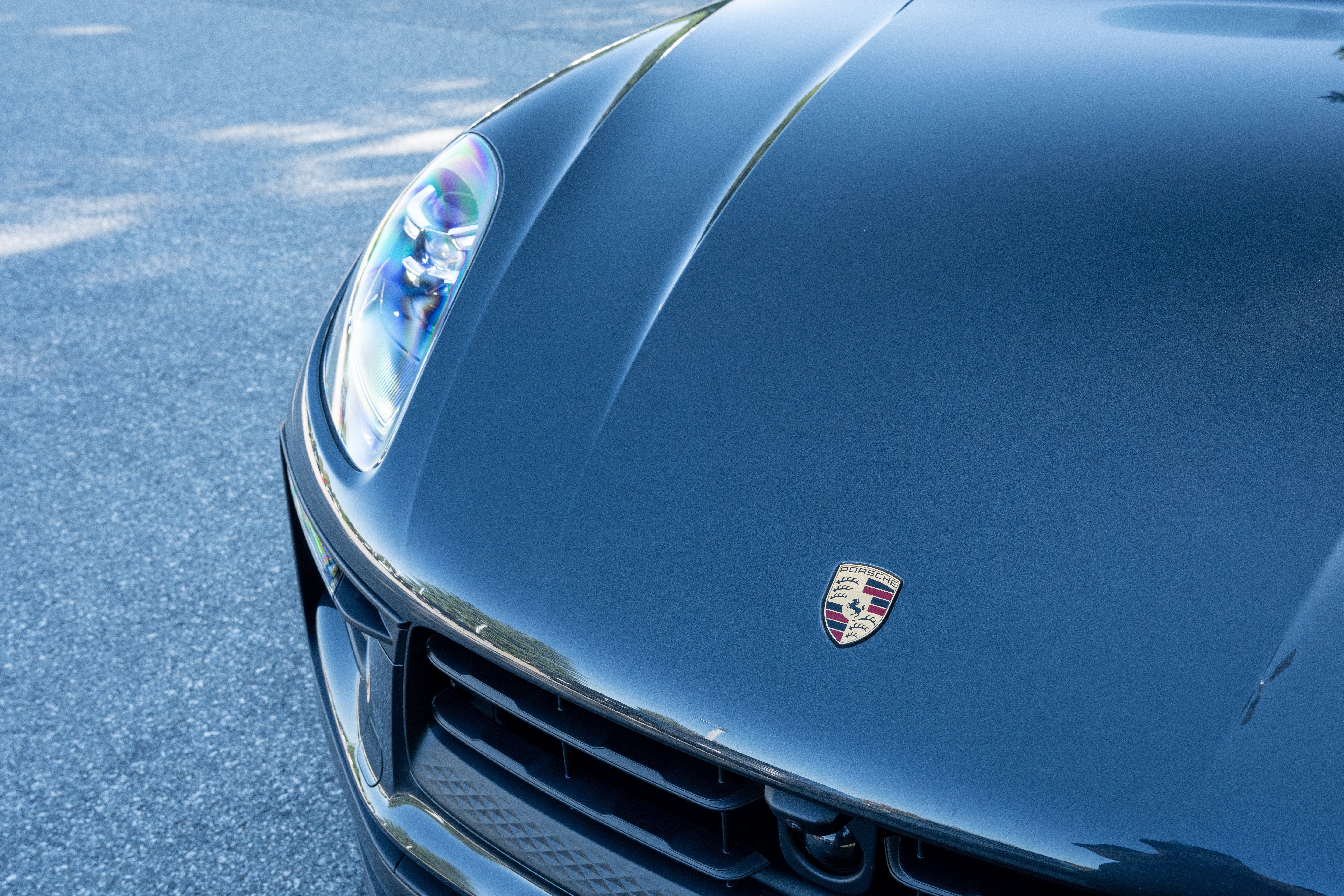 Used 2026 Volcano Grey Metallic Porsche  image 18