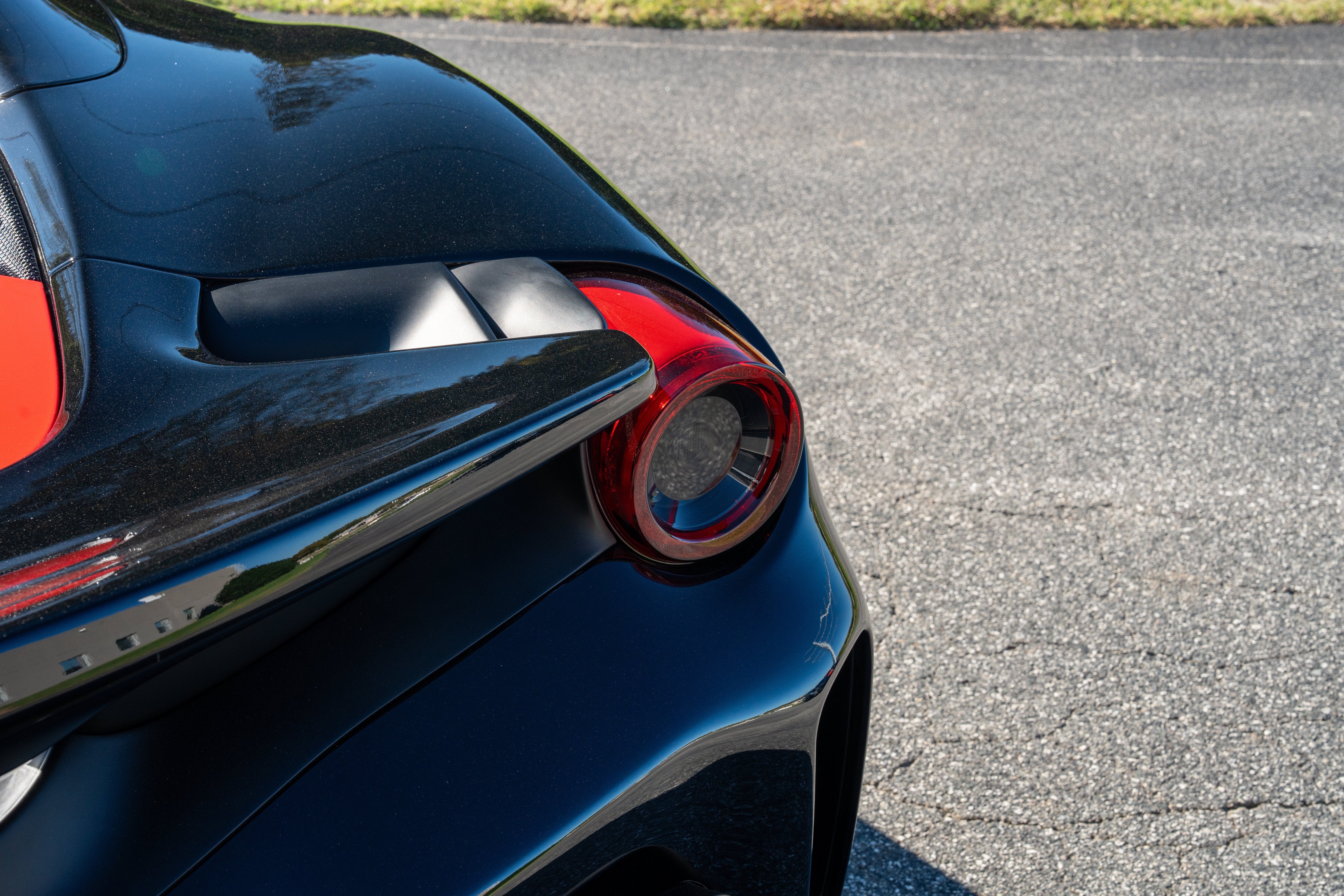 Certified Used 2020 Nero Ferrari  image 18