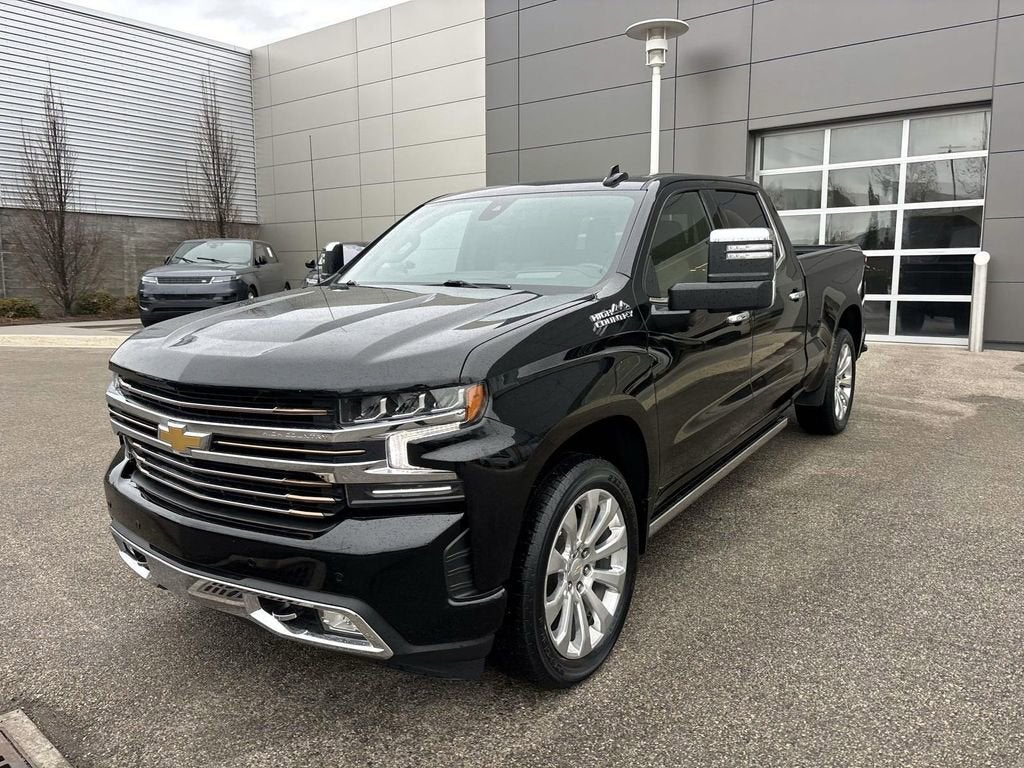 4WD Crew Cab 157" High Country