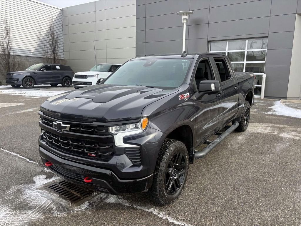 4WD Crew Cab 147" LT Trail Boss