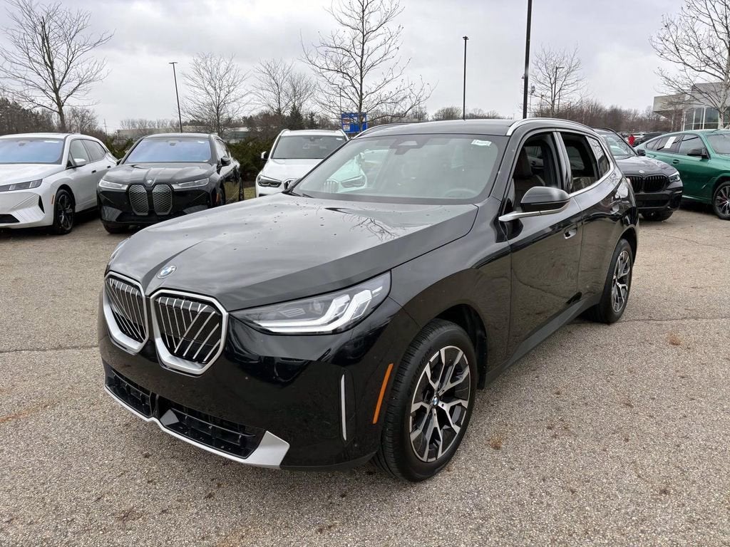 30 xDrive Sports Activity Vehicle