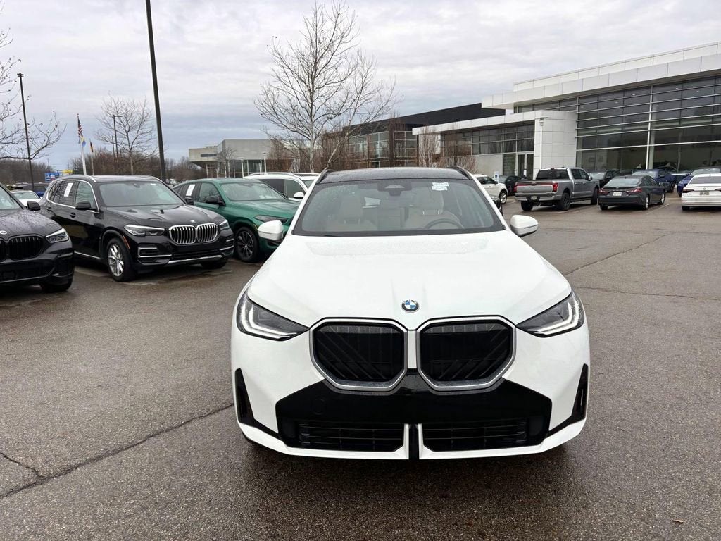 30 xDrive Sports Activity Vehicle