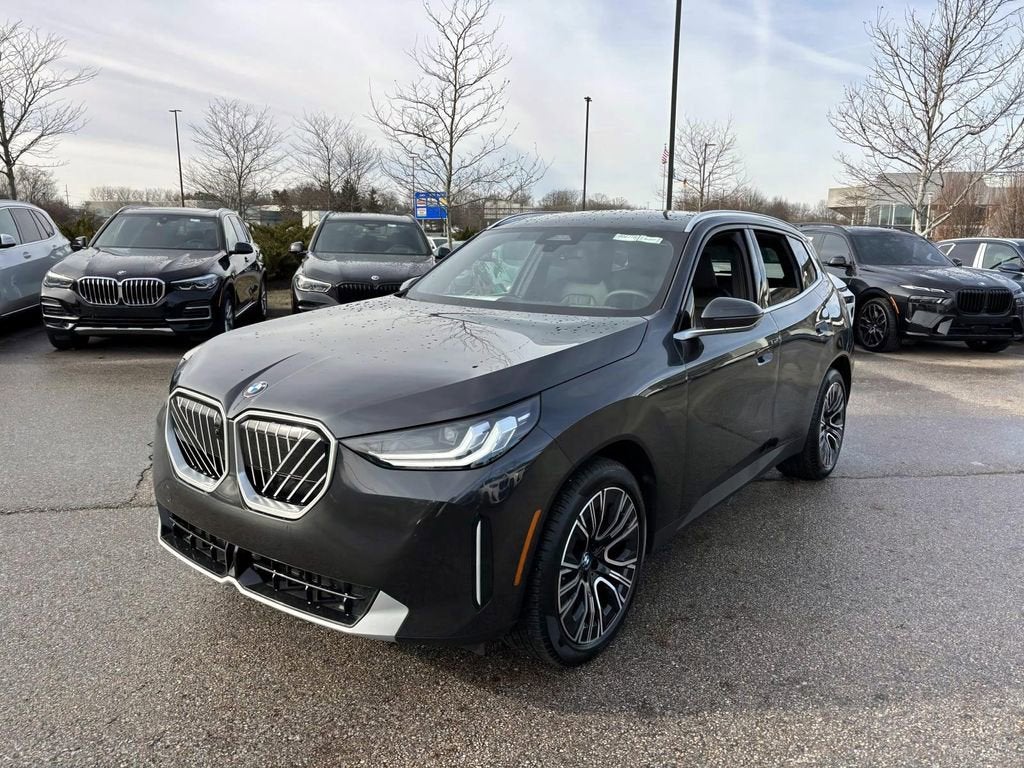 30 xDrive Sports Activity Vehicle