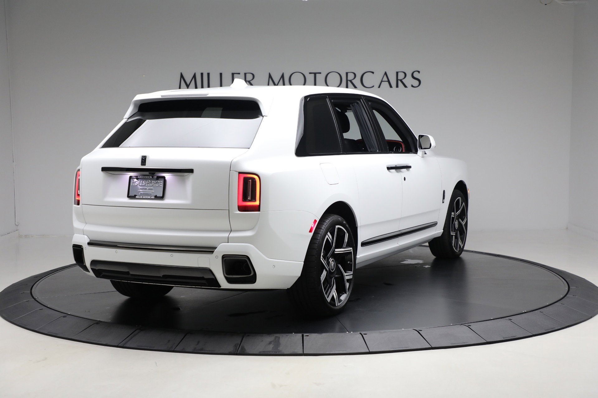 Black Badge Sport Utility