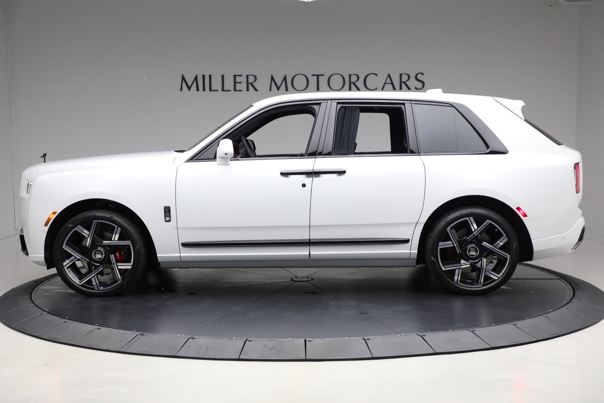 Black Badge Sport Utility