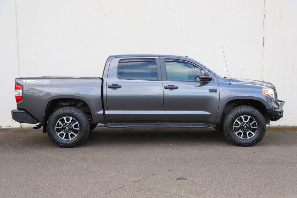 1794 Edition CrewMax 5.5' Bed 5.7L