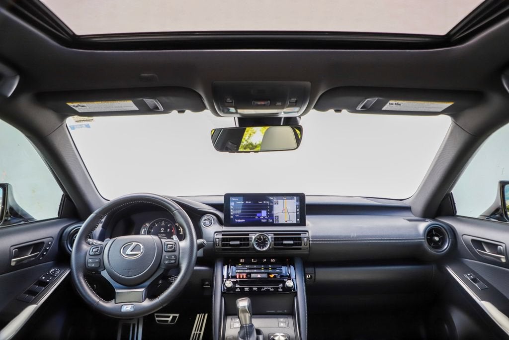 2023 Lexus IS