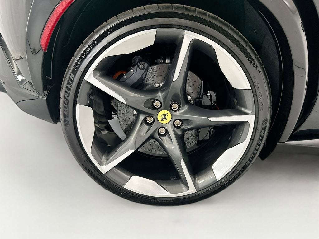 Used 2026 Nero Ferrari Base image 33