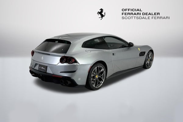 Ferrari GTC4Lusso T