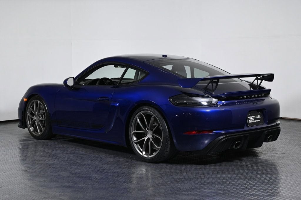 GT4 Coupe