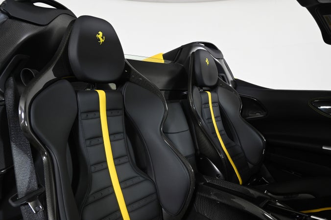 Ferrari SF90 Spider