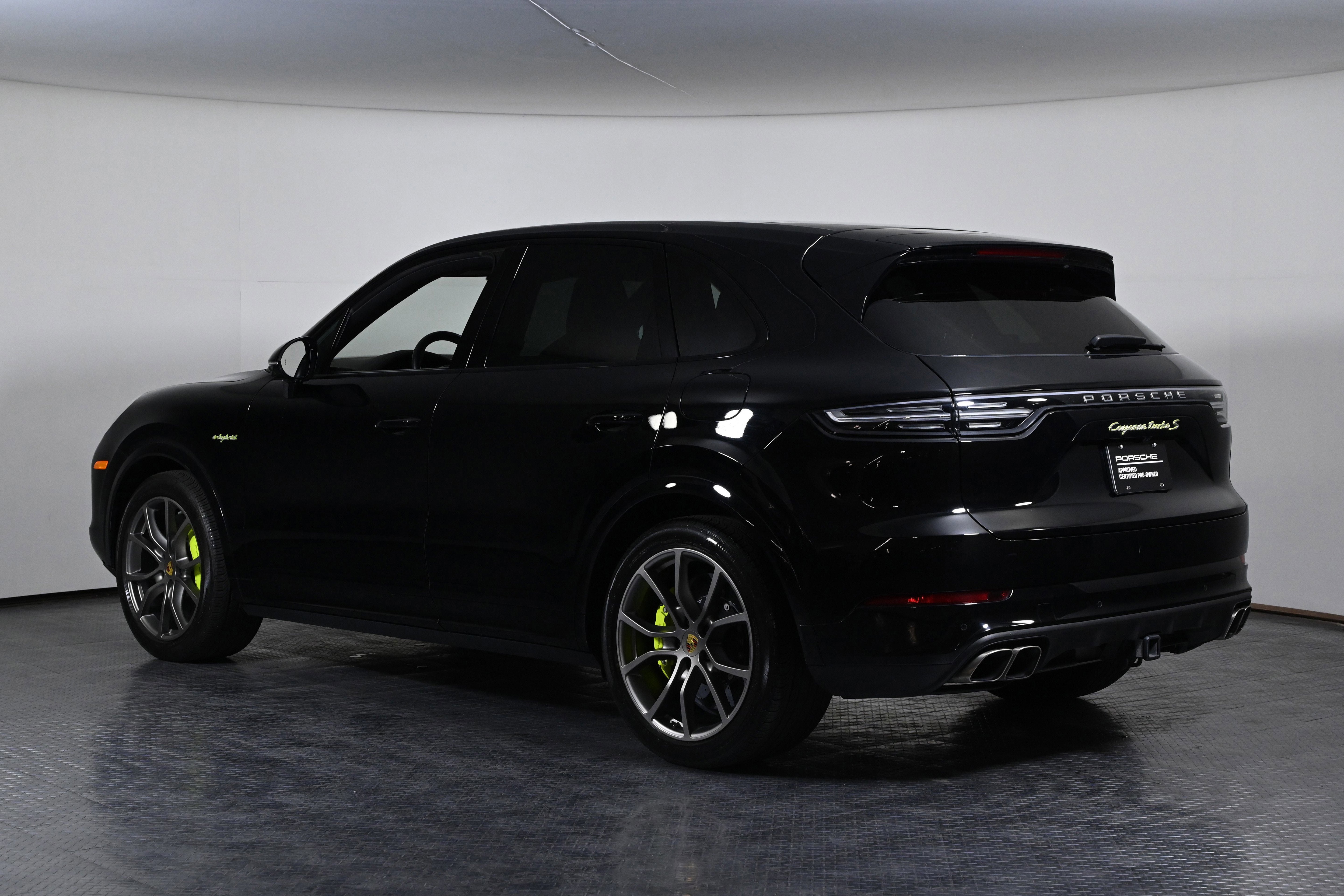 Turbo S E-Hybrid AWD