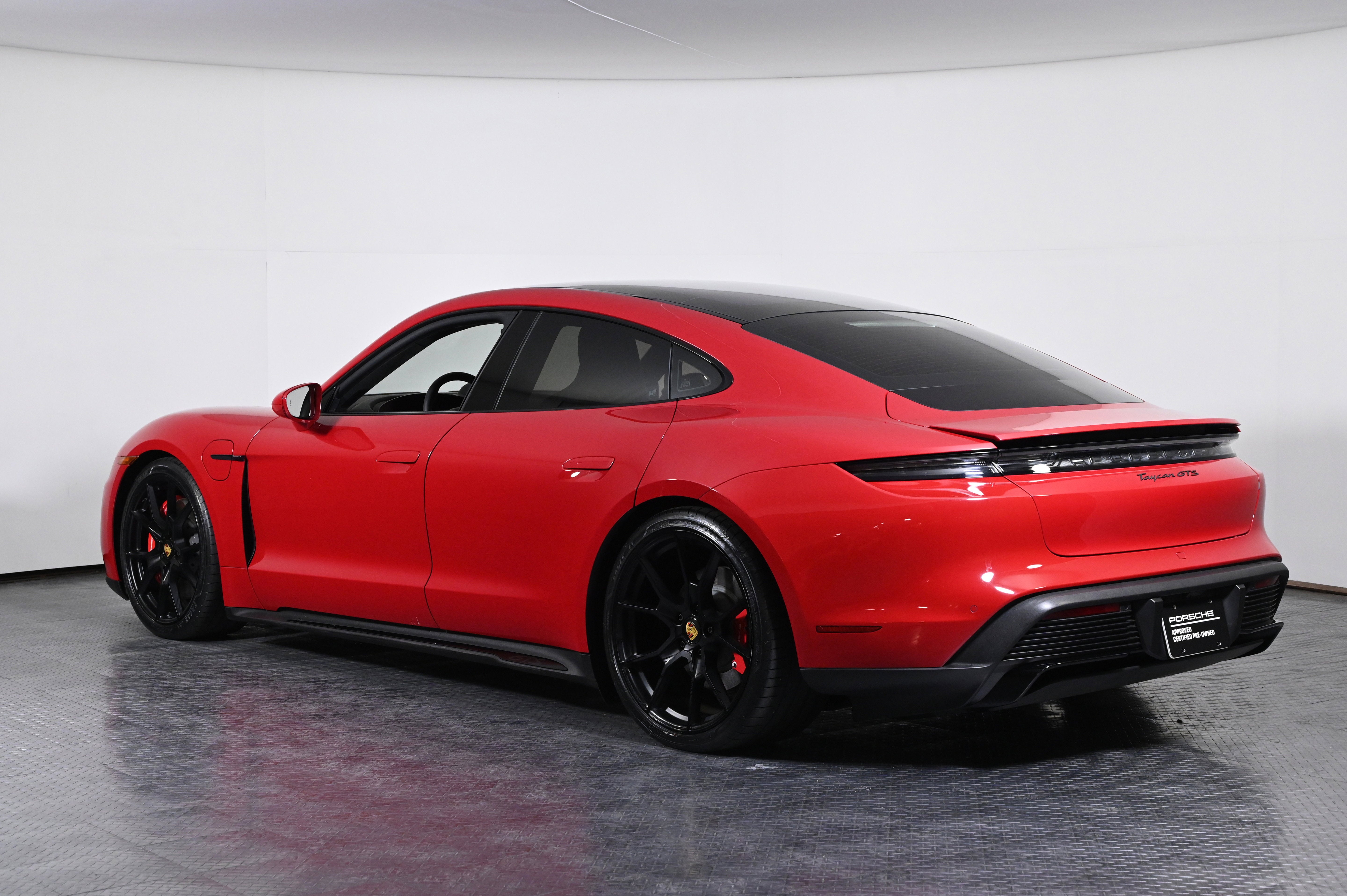 GTS AWD
