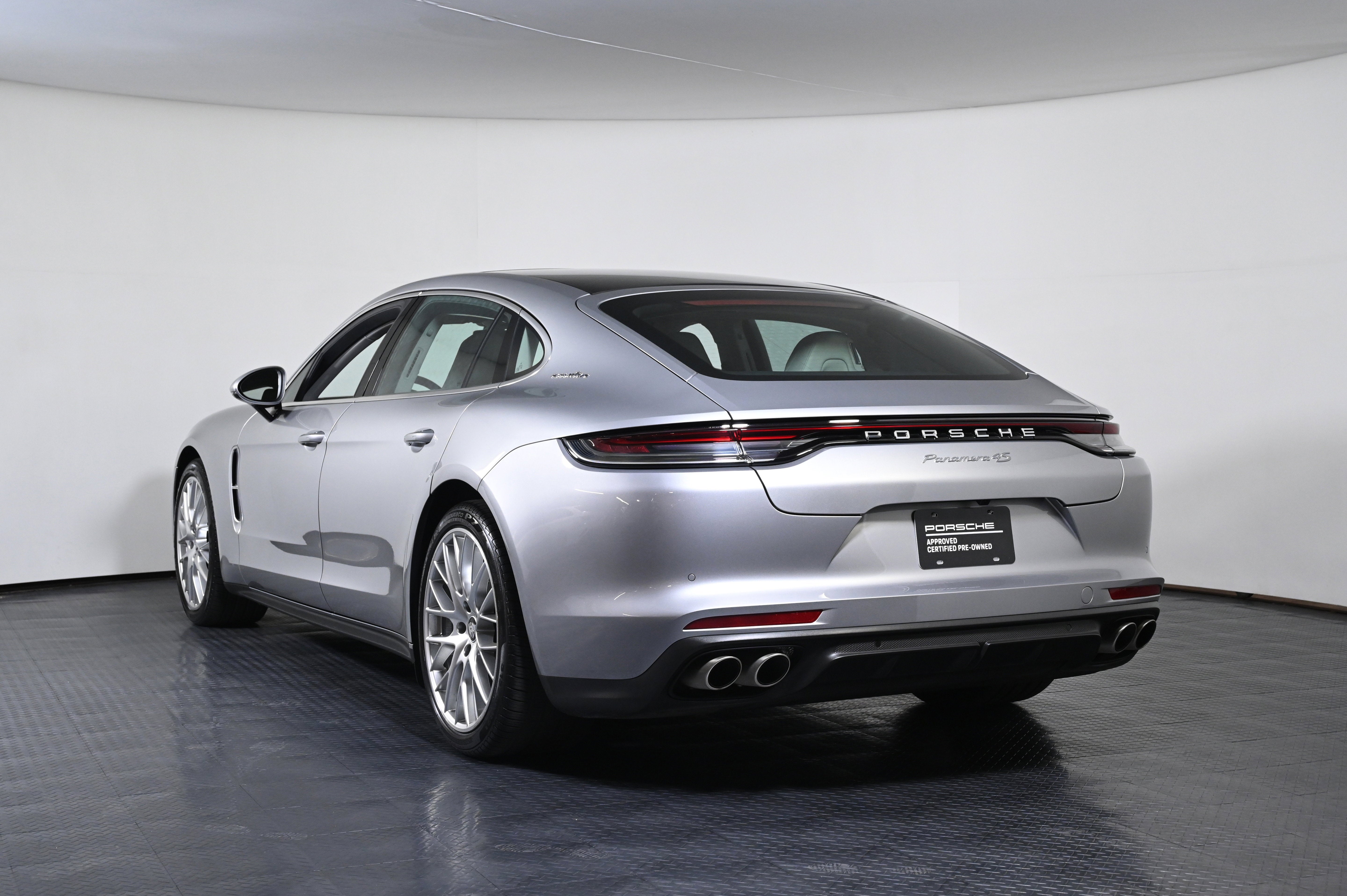 4S Executive AWD