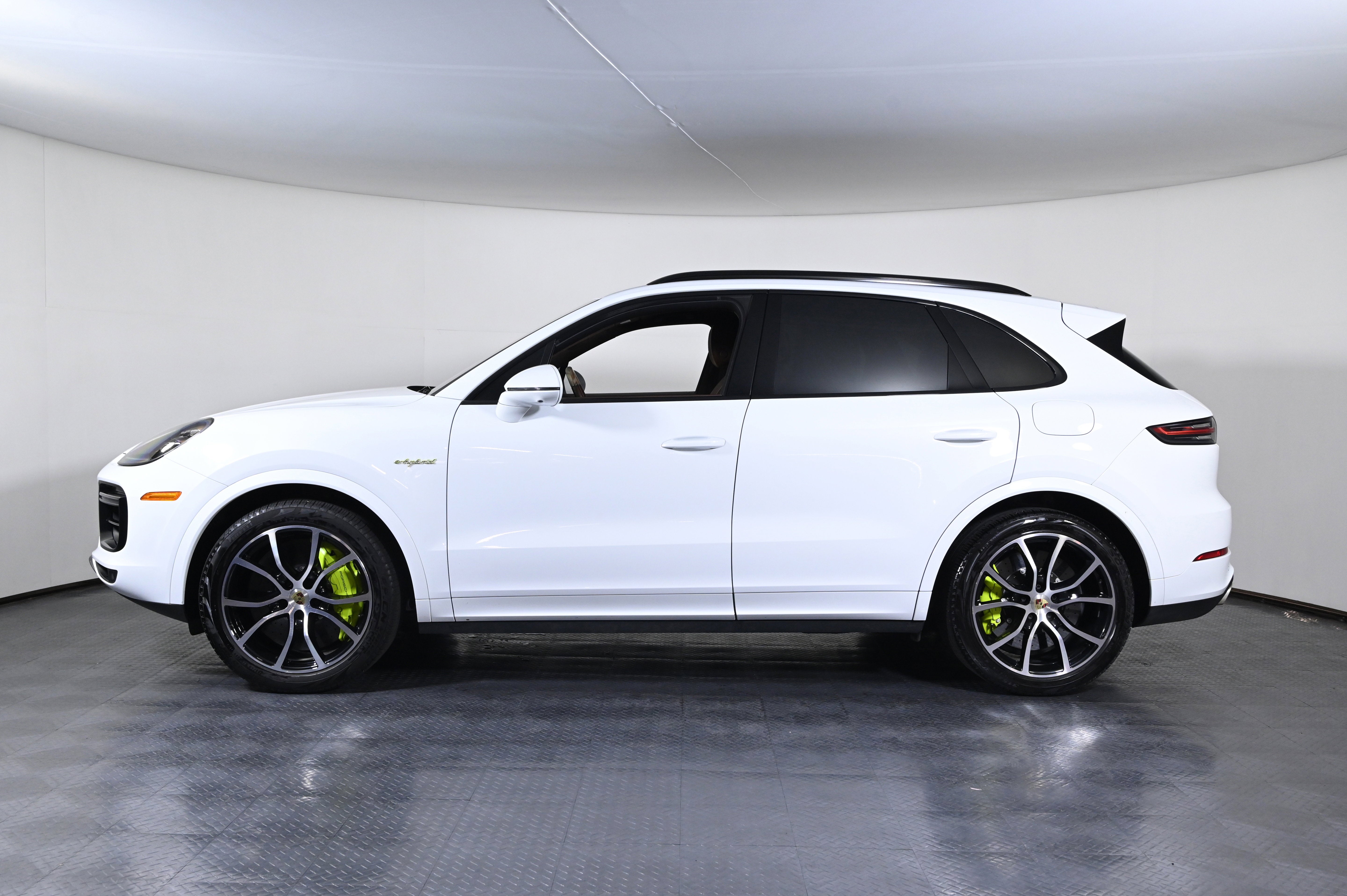 Turbo S E-Hybrid AWD