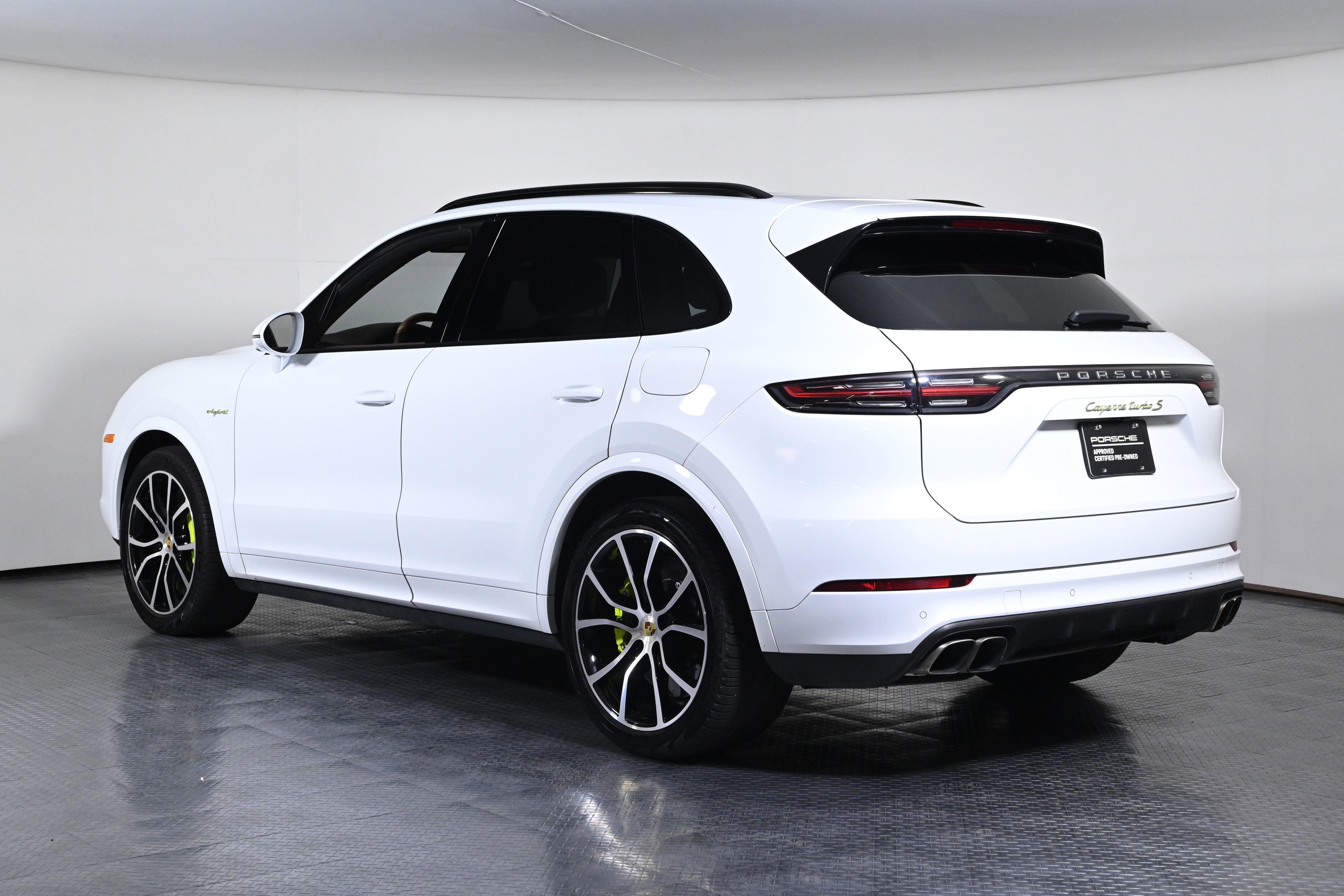 Turbo S E-Hybrid AWD