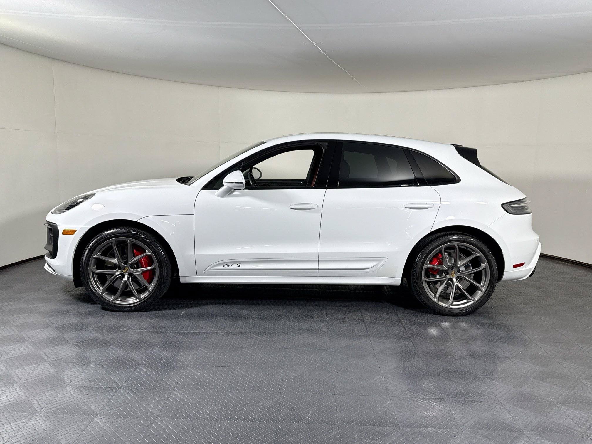 GTS AWD