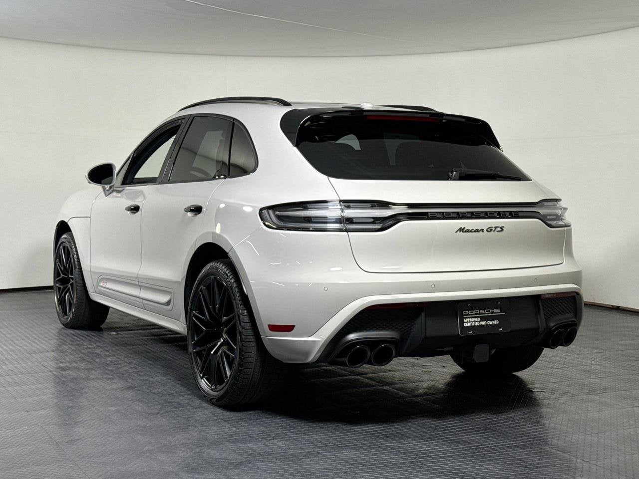 GTS AWD