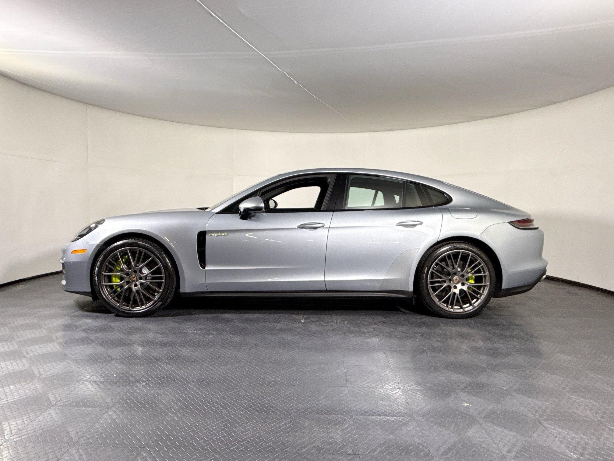 4S E-Hybrid AWD