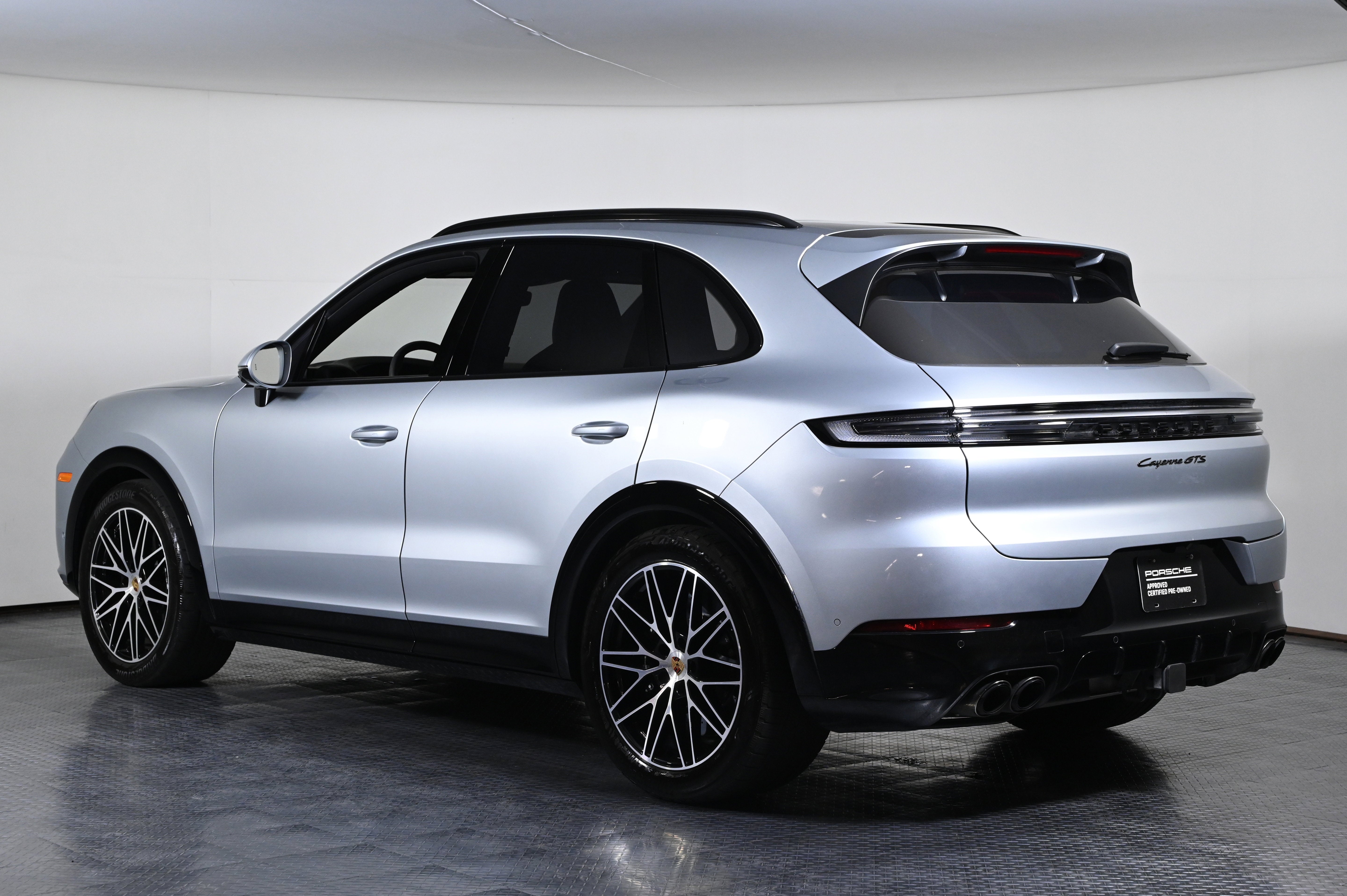 GTS AWD