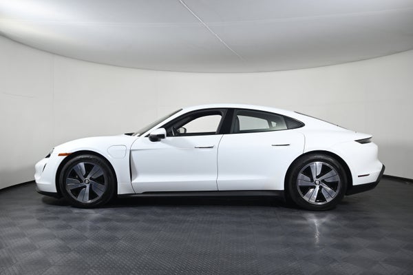 Pre-Owned Inventory 19 RWD