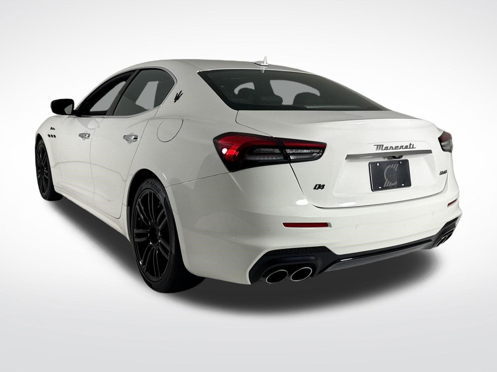 Modena Ultima Q4 AWD
