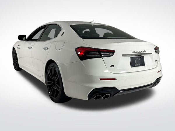 Pre-Owned Inventory 36 Modena Ultima Q4 AWD