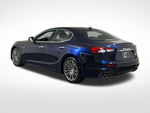 Pre-Owned Inventory 32 Modena RWD