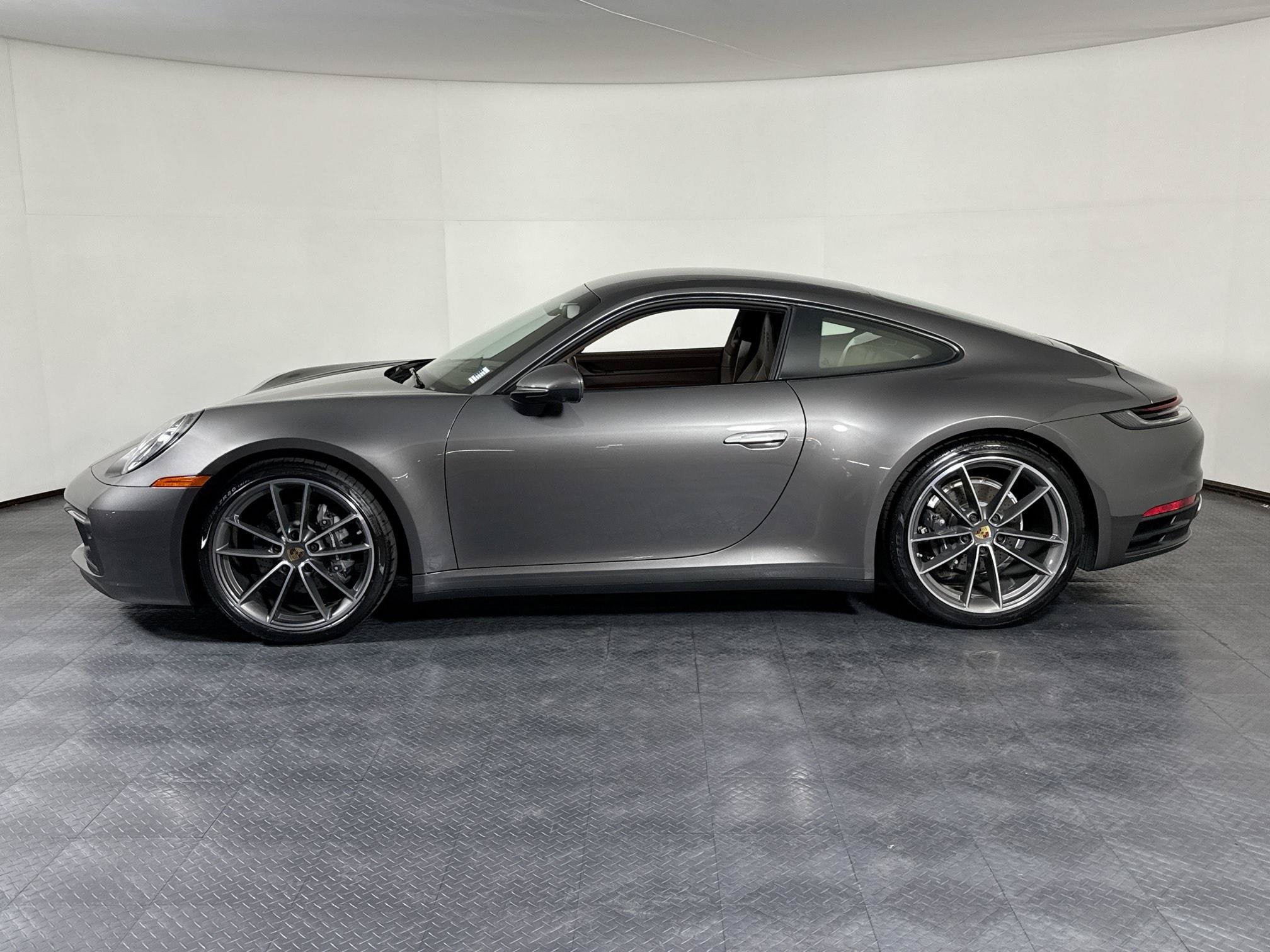 Carrera Coupe