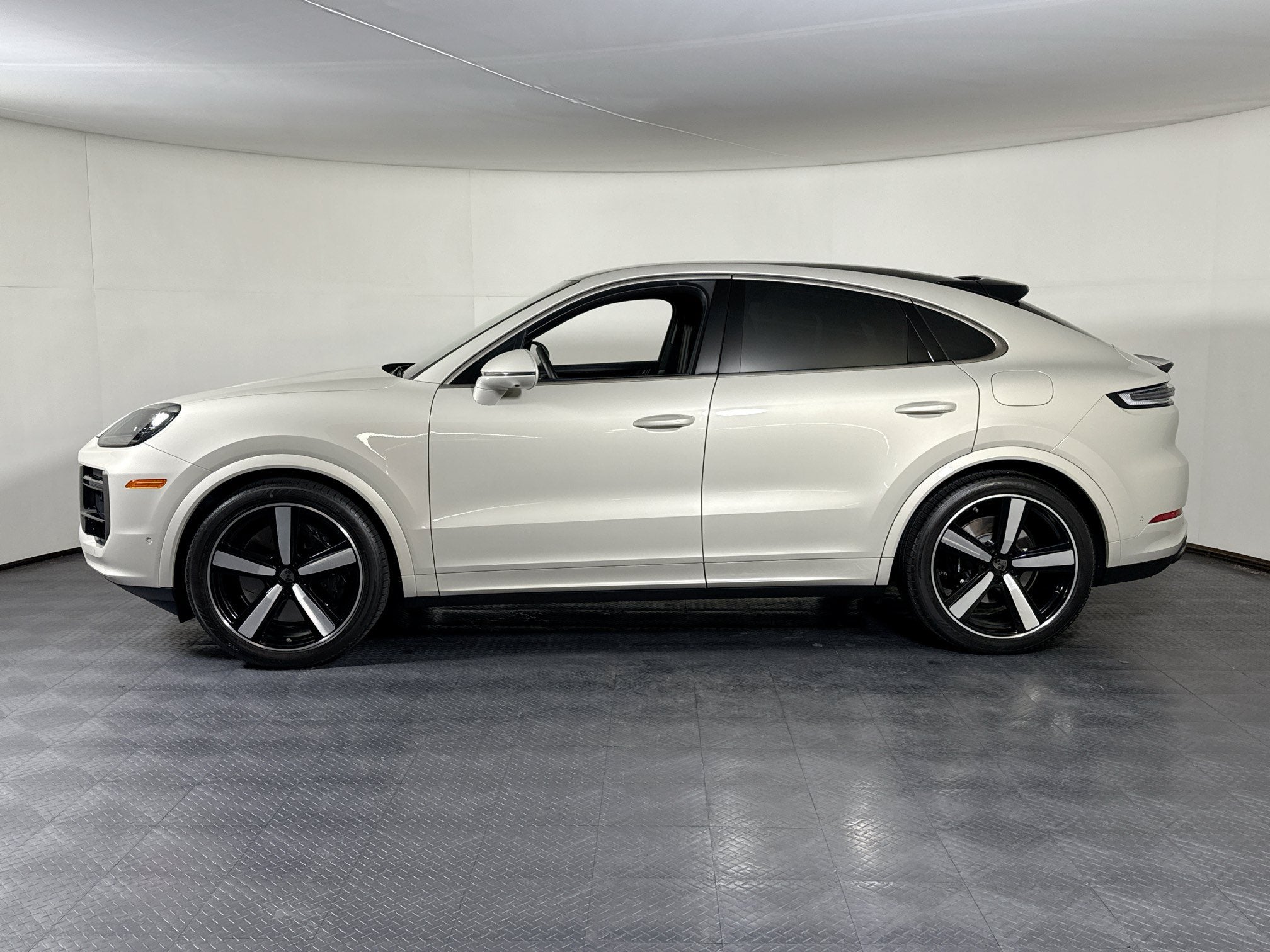 Turbo E-Hybrid Coupe AWD