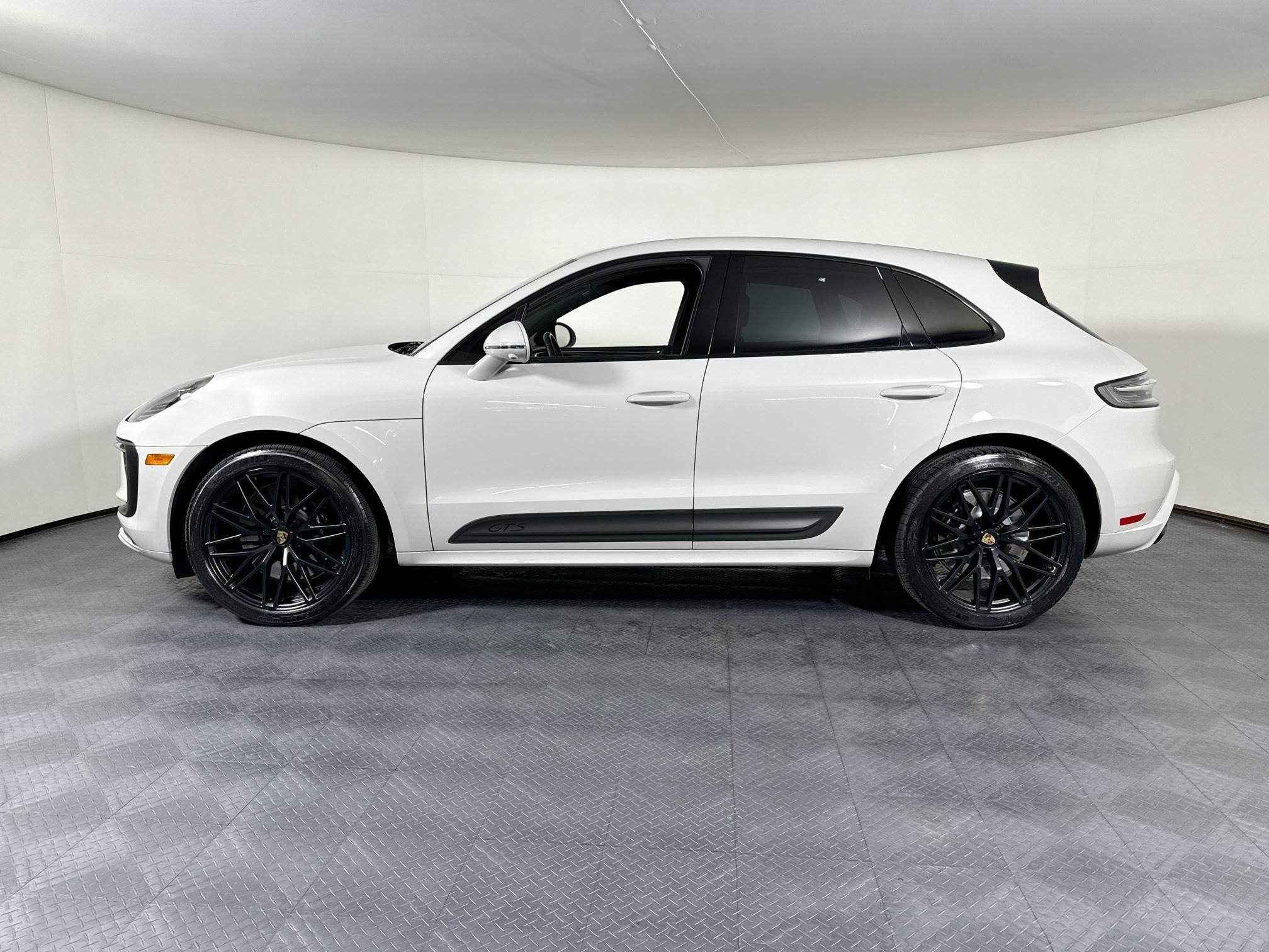 GTS AWD