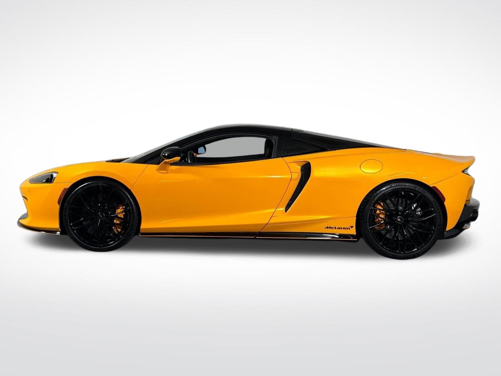 2023 McLaren GT