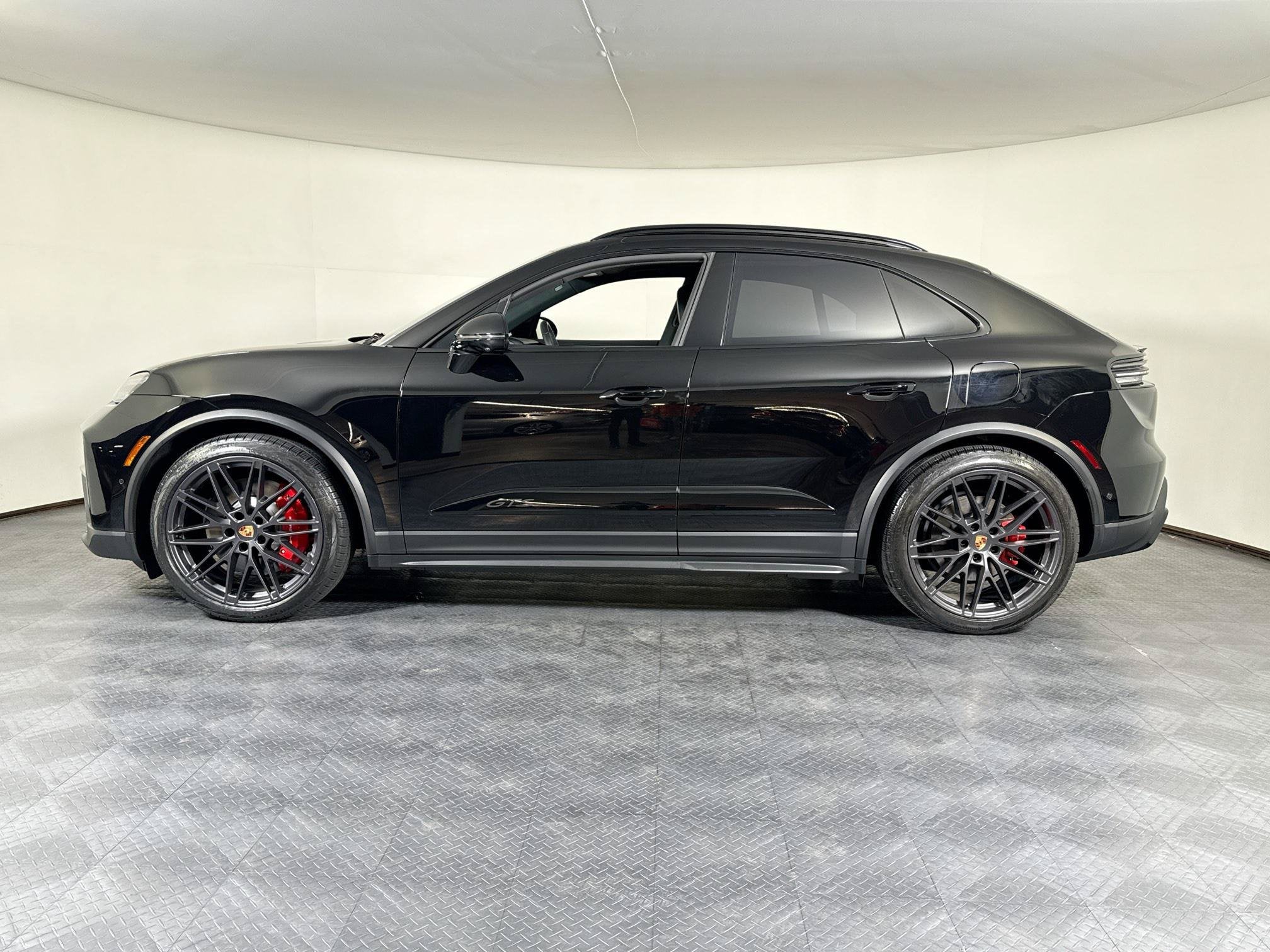 Electric GTS AWD