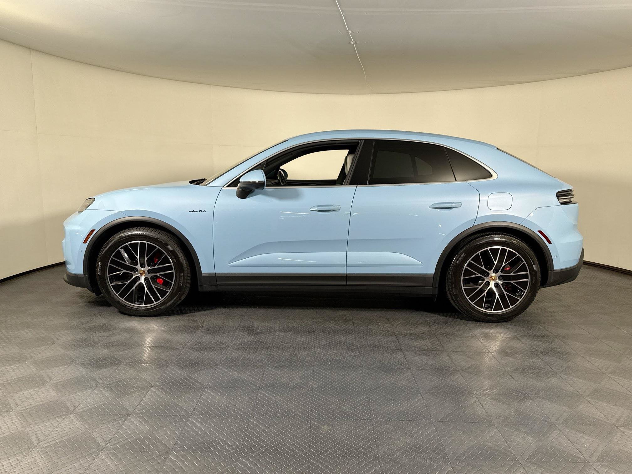 Electric 4S AWD