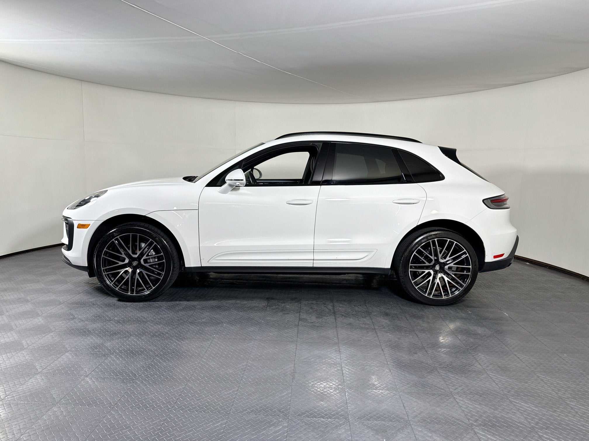 AWD