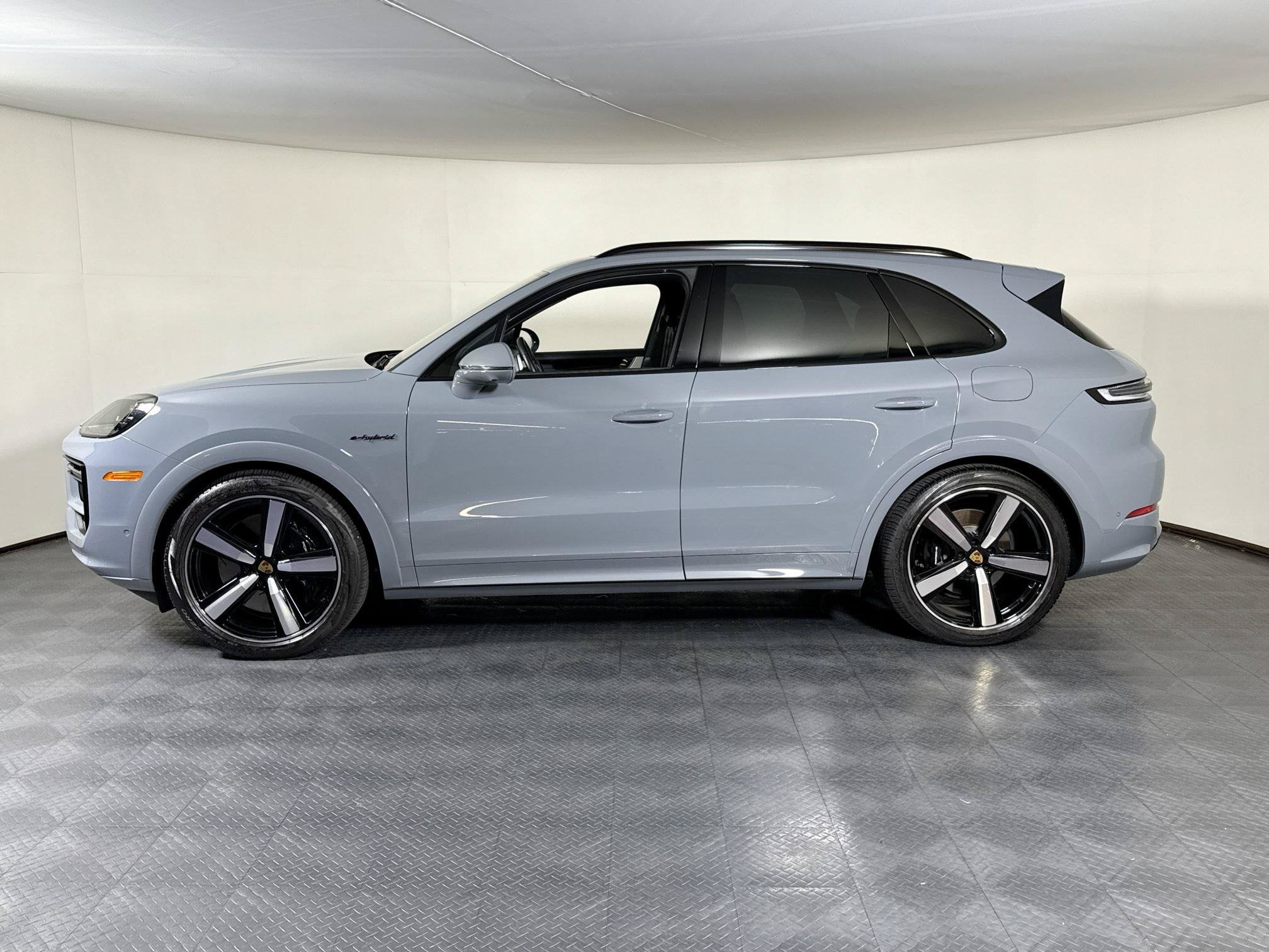 Turbo E-Hybrid AWD