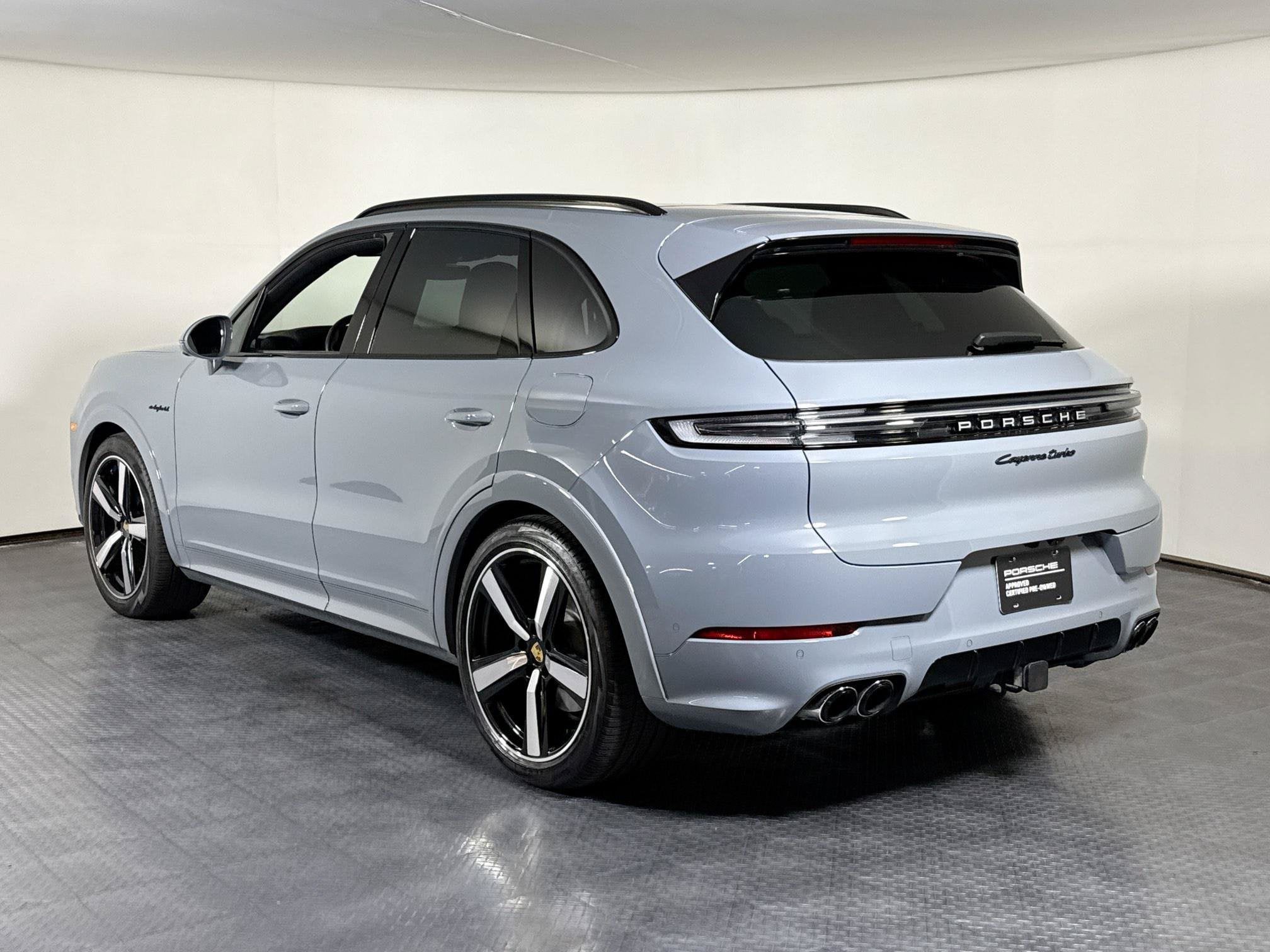 Turbo E-Hybrid AWD