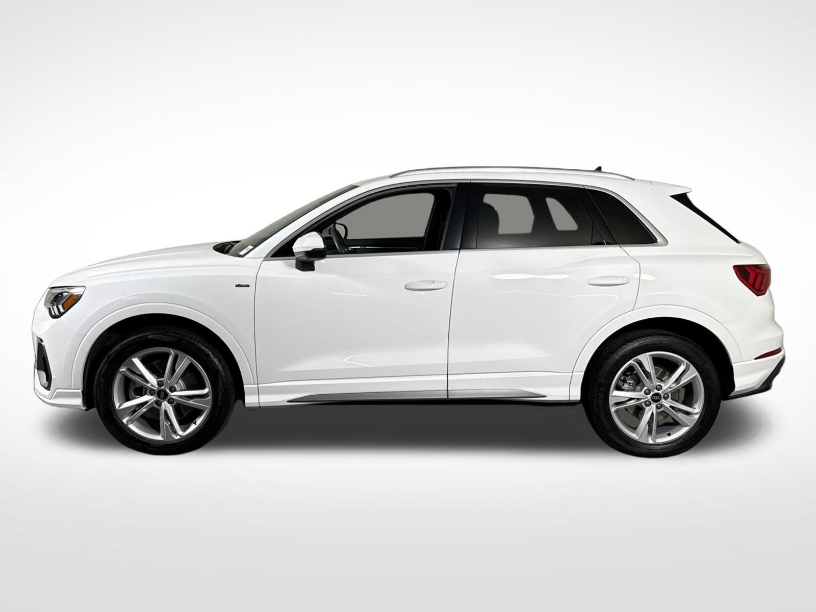 2022 Audi Q3