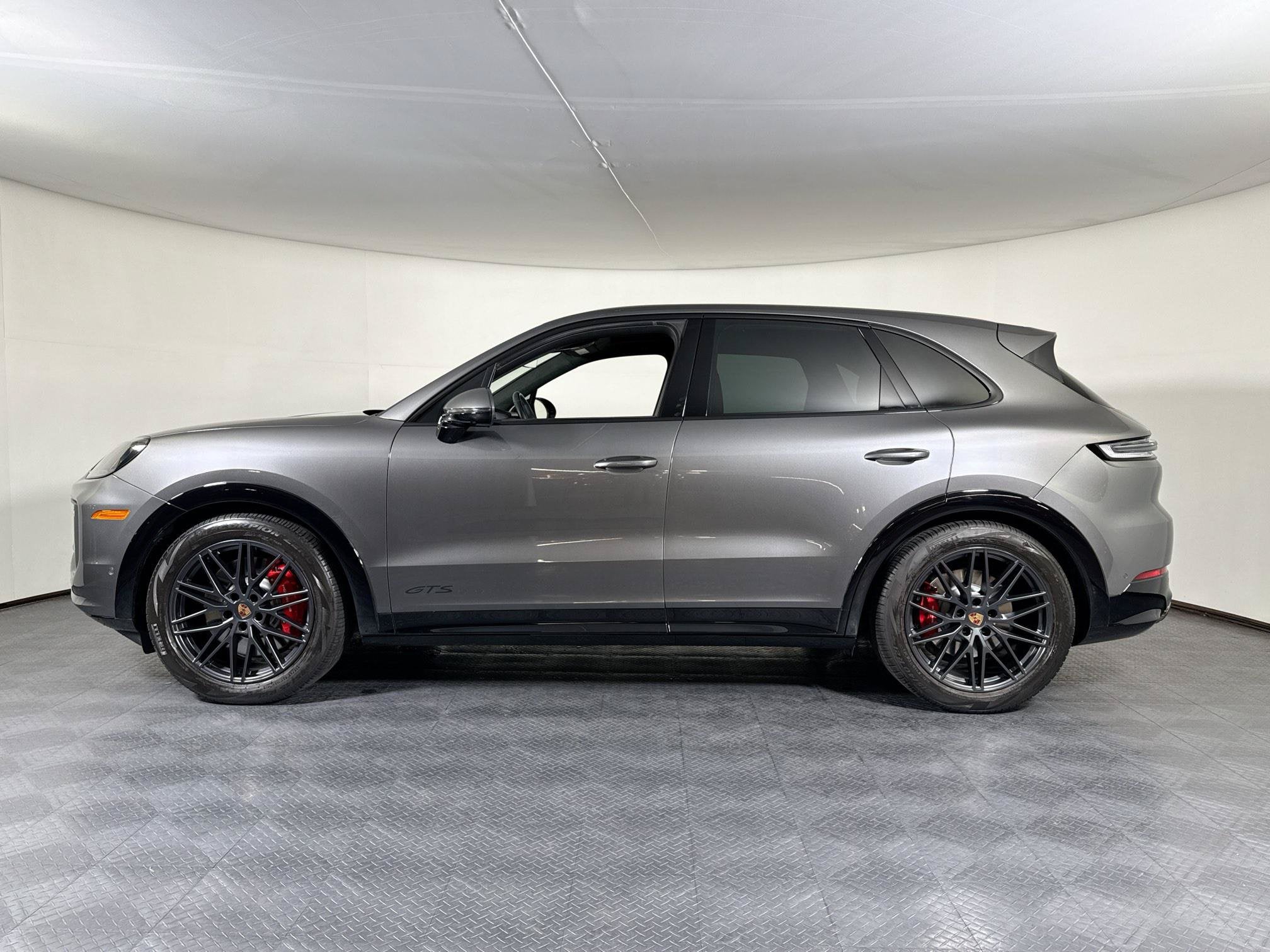2025 Porsche Cayenne