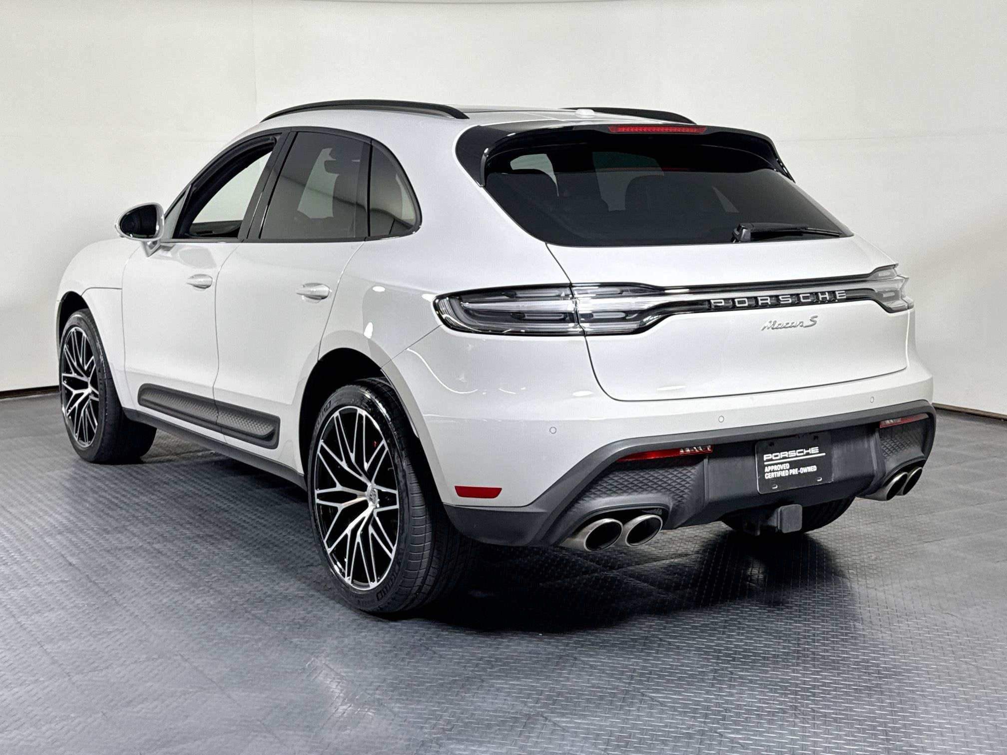 S AWD