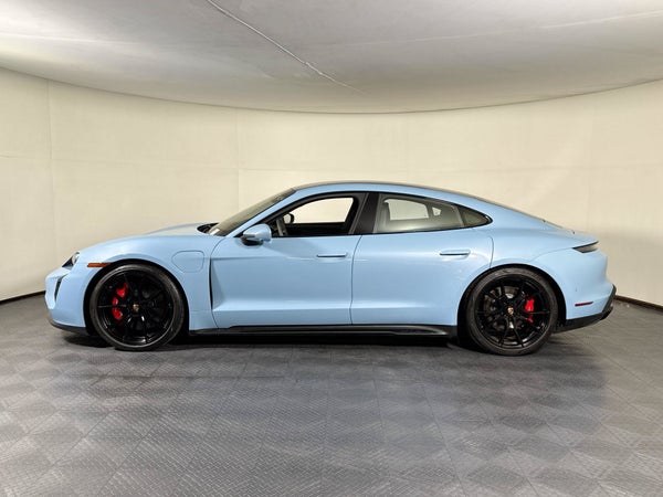 GTS AWD