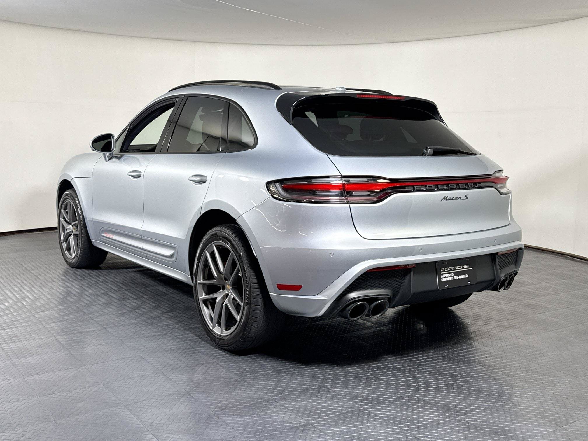 S AWD