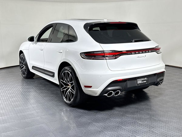 S AWD
